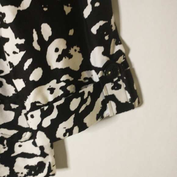 Notations black and white jacket size medium - Picture 4 of 10